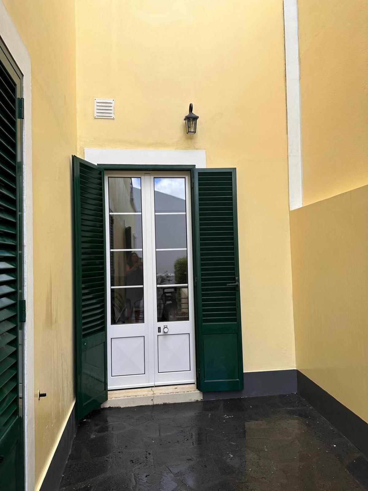 Azor International Hostel Ponta Delgada Zewnętrze zdjęcie