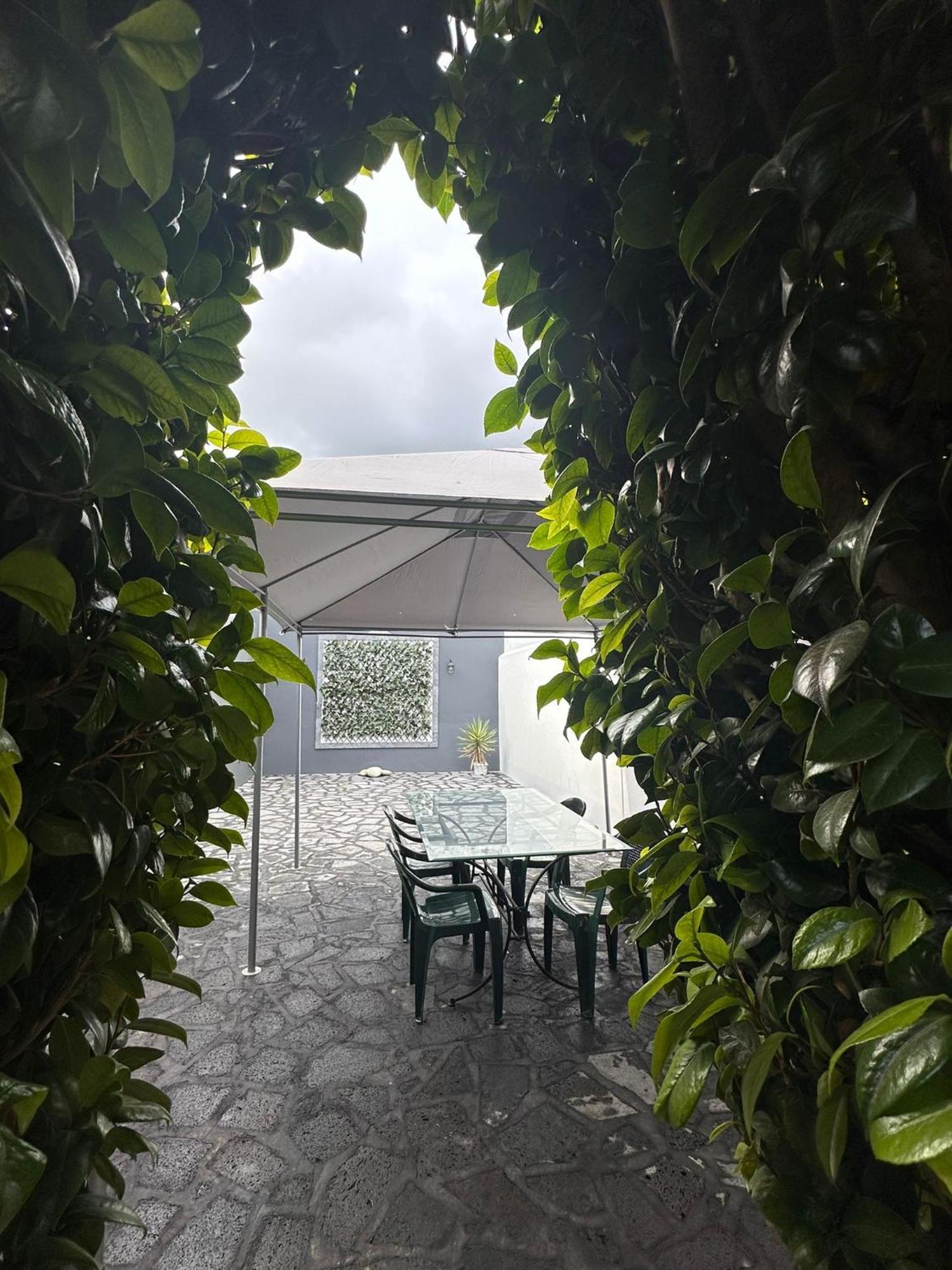 Azor International Hostel Ponta Delgada Zewnętrze zdjęcie